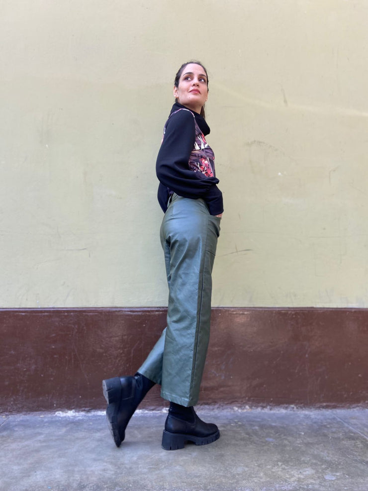 Pantalón Parches Látex Verde Militar Stock