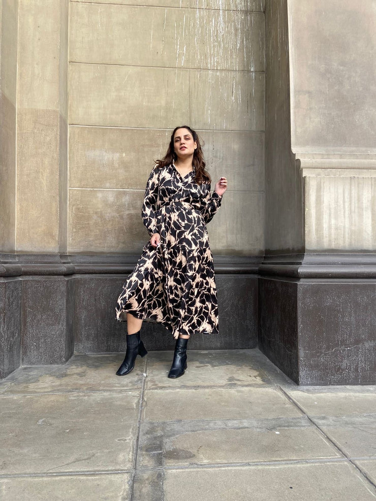 Vestido Maxi Romántico Nude y Negro