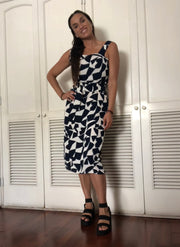 Vestido Un Hombro Rombos Azul y Blanco