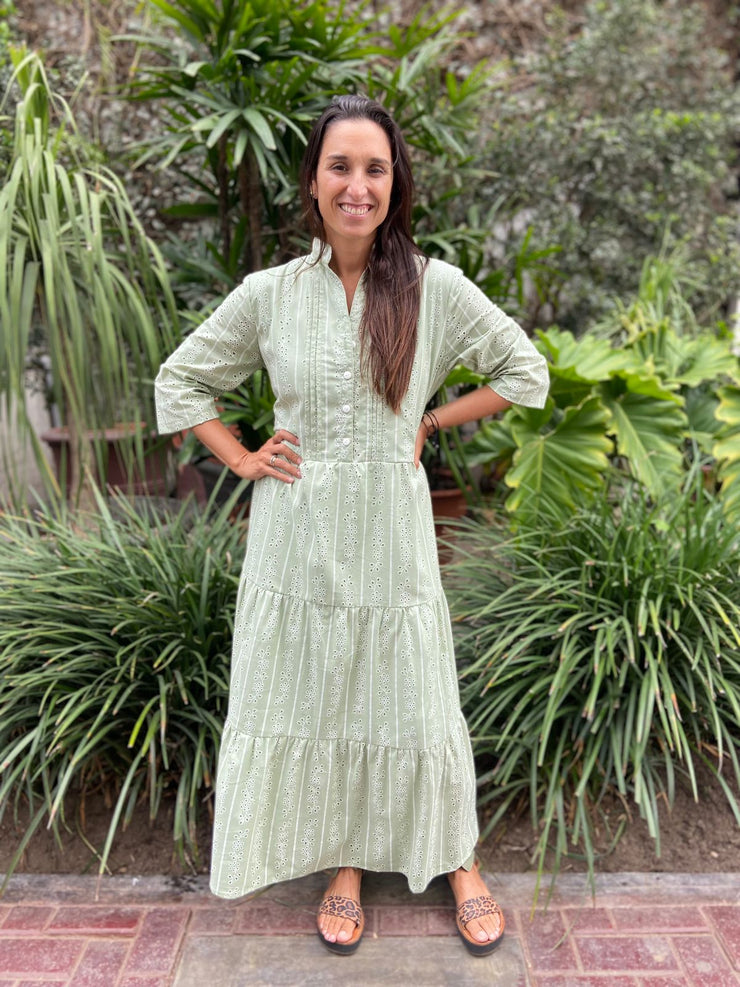 Vestido Maxi Romántico Broderie Verde