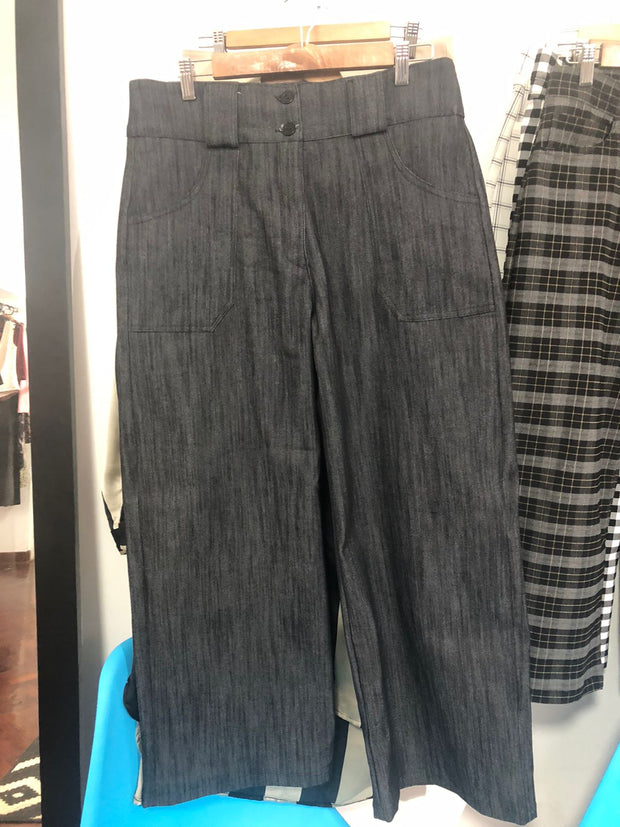 PANTALON PARCHES DENIN NEGRO