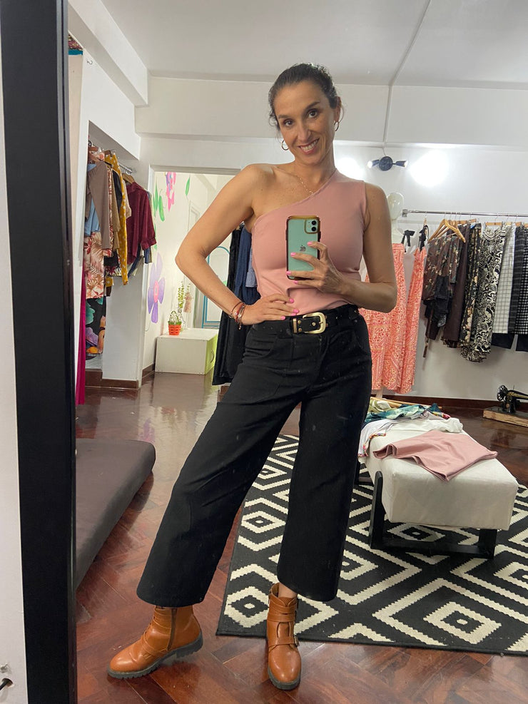 TOP UN HOMBRO PALO ROSA