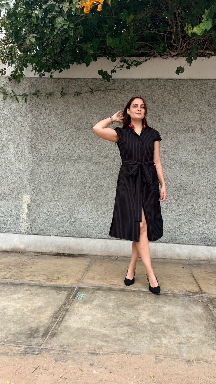 vestido sastre black cuello neru