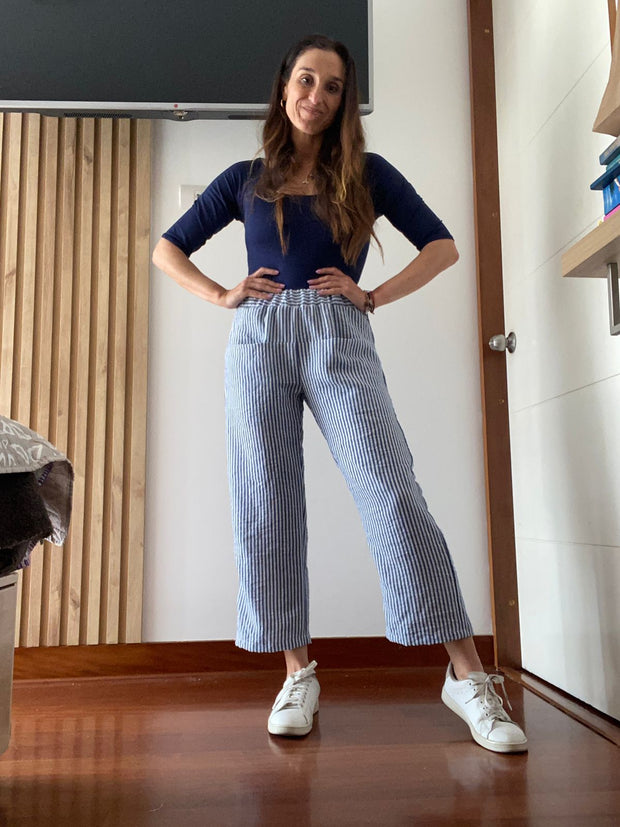 pantalon aladino relax celeste y blanco