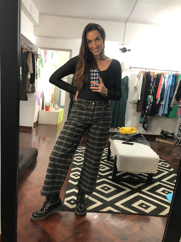 pantalon PR negro con cuadros